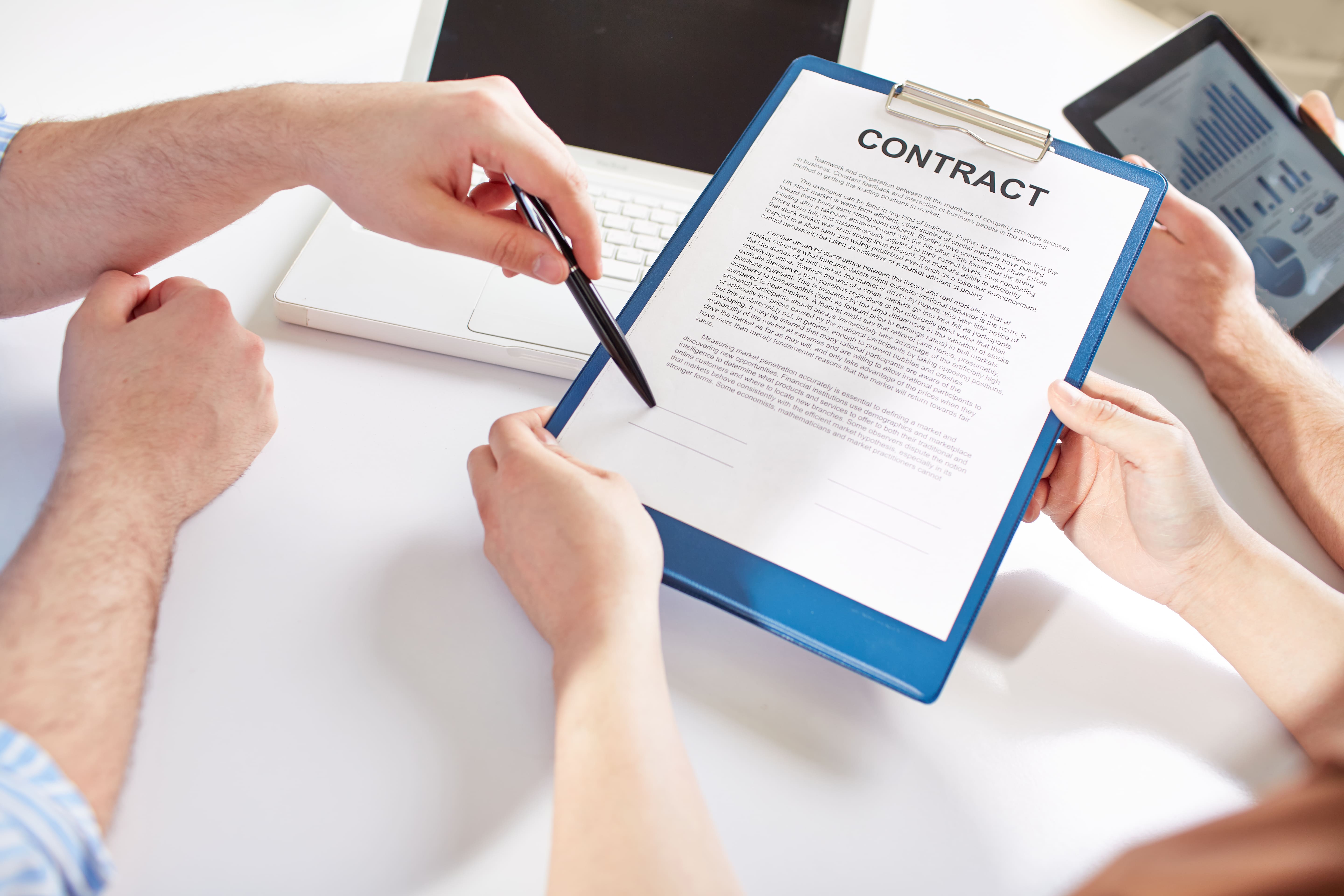 Découvrez les différents types de contrats en alternance. Comment choisir entre contrat d’apprentissage et contrat de professionnalisation ? Tout ce que tu dois savoir. 