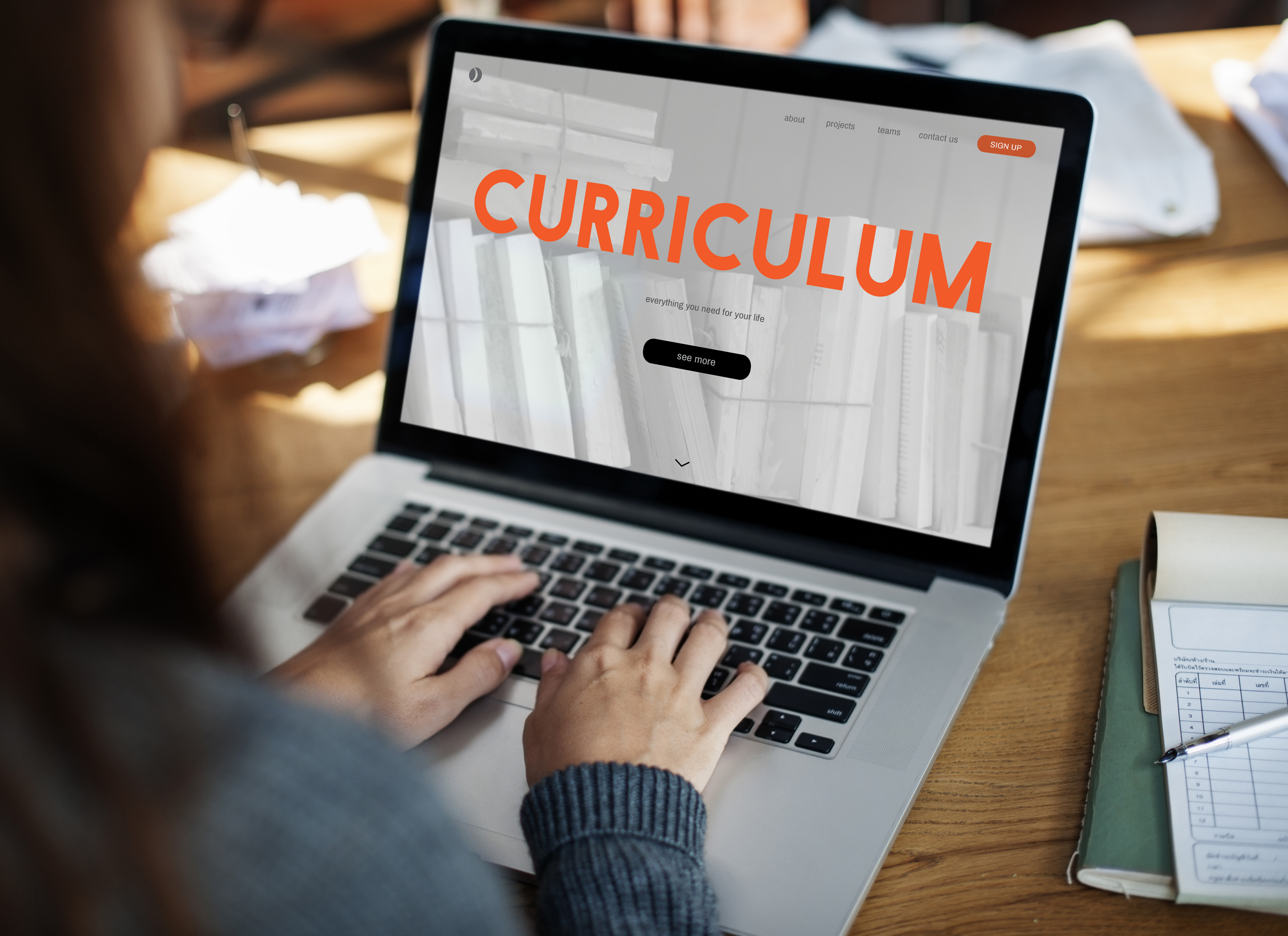 Le CV est la première impression donnée à un recruteur. Il est important de le rendre attractif et professionnel.